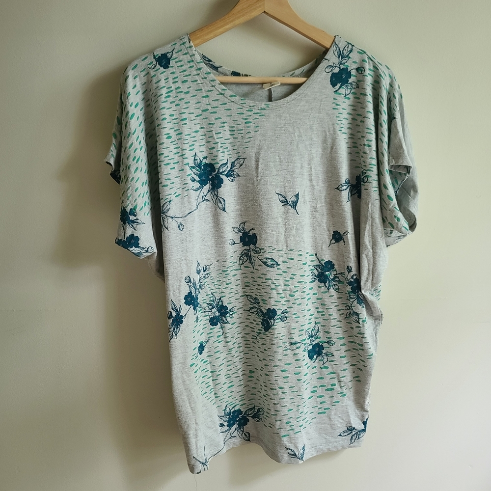 Smoking Lily grey and turquoise Dorman sleeve tshirt